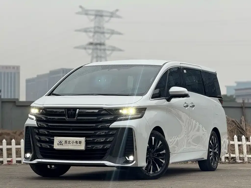 Toyota Vellfire 2024 из CN, фото 1