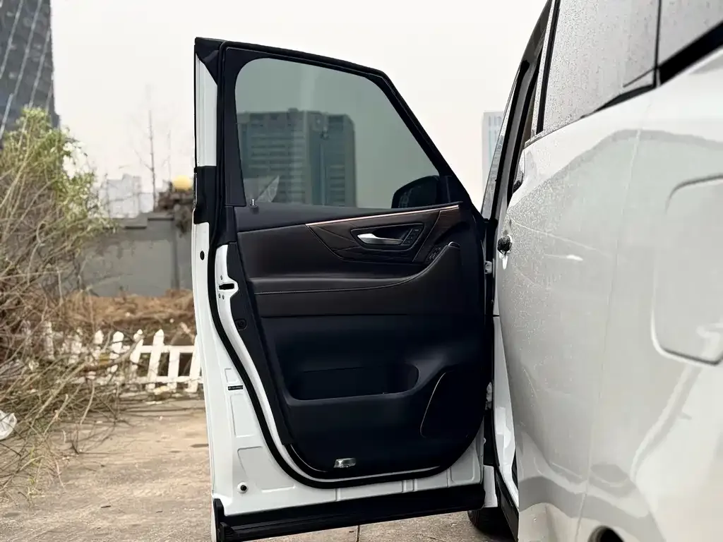 Toyota Vellfire 2024 из CN, фото 7