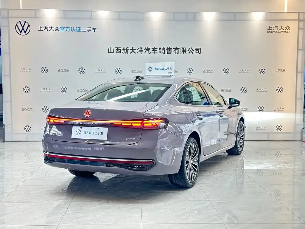 Volkswagen Passat — фото 7
