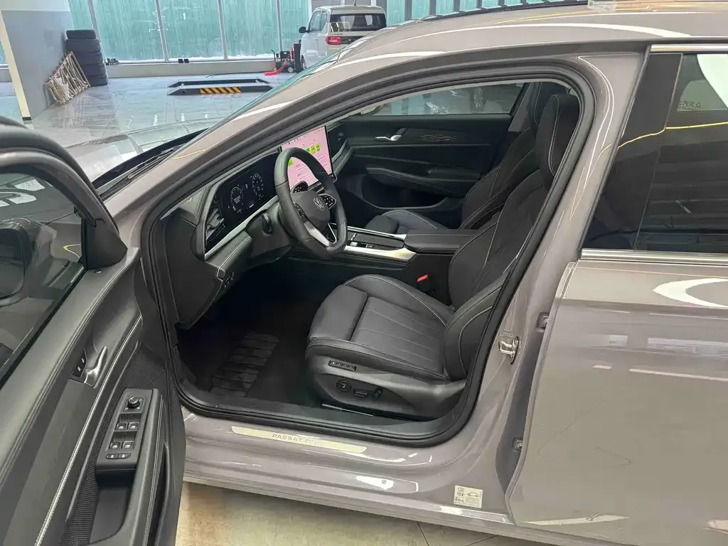 Volkswagen Passat — фото 3