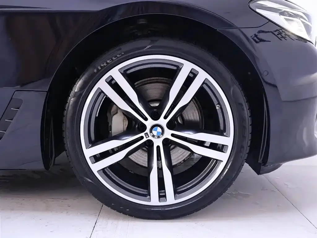 BMW 6 Series GT 2023 из CN, фото 9