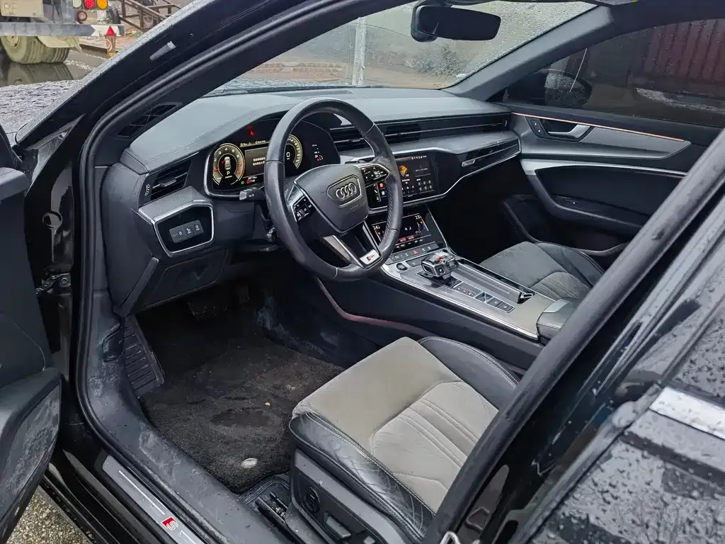 Audi A6L 2021 из CN, фото 7