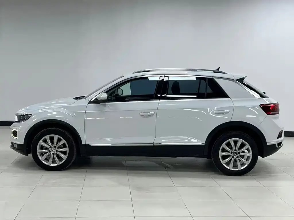 Volkswagen T-Roc 2023 из CN, фото 3