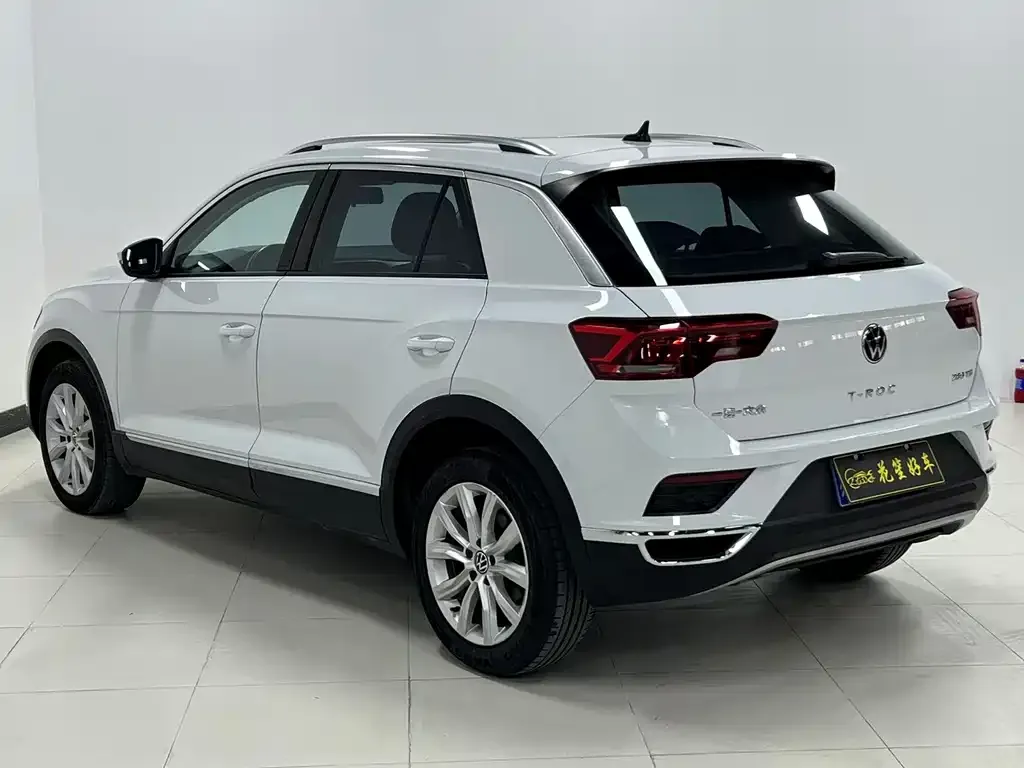 Volkswagen T-Roc 2023 из CN, фото 8