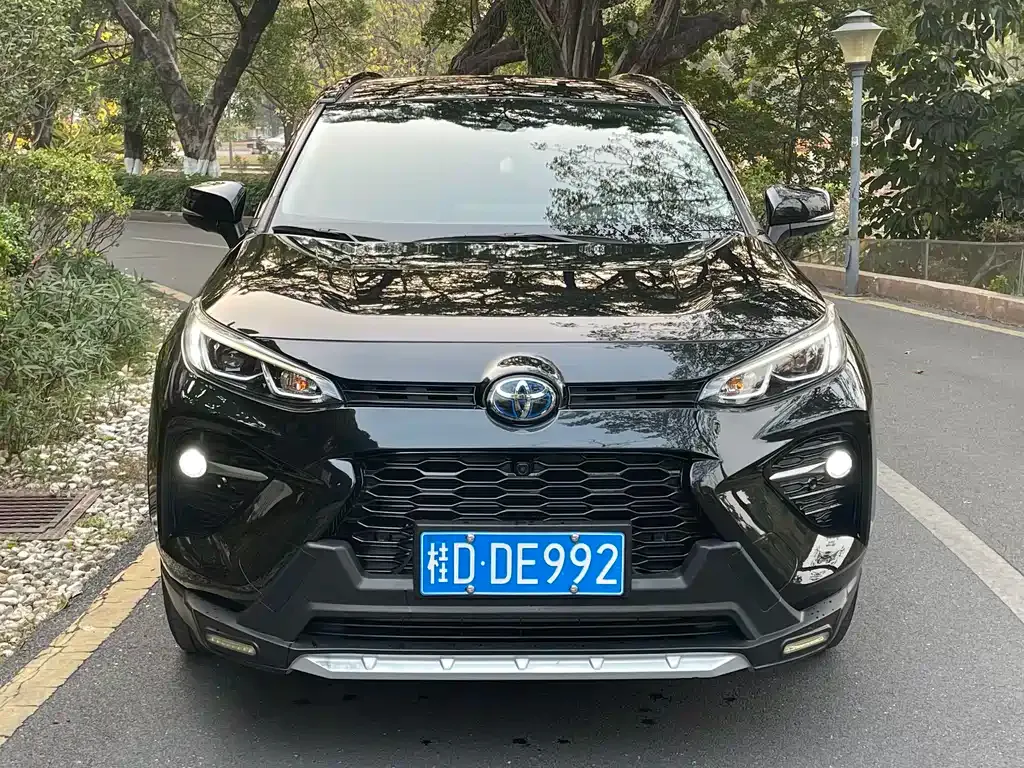 Toyota Wildlander 2023 из CN, фото 4
