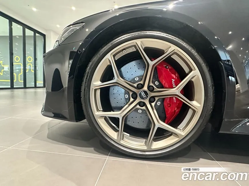 Audi RS6 2025 из KR, фото 6