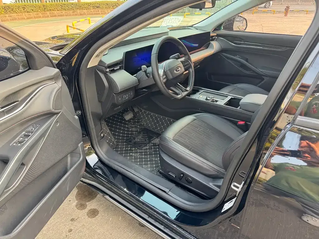 Ford Mondeo 2024 из CN, фото 5
