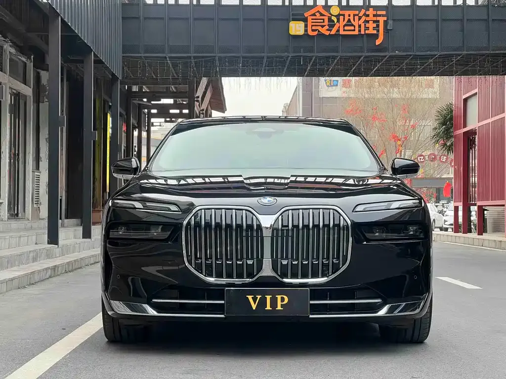 BMW 7 Series 2024 из CN, фото 10