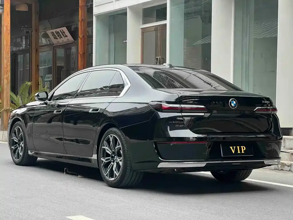 BMW 7 Series 2024 из CN, фото 6