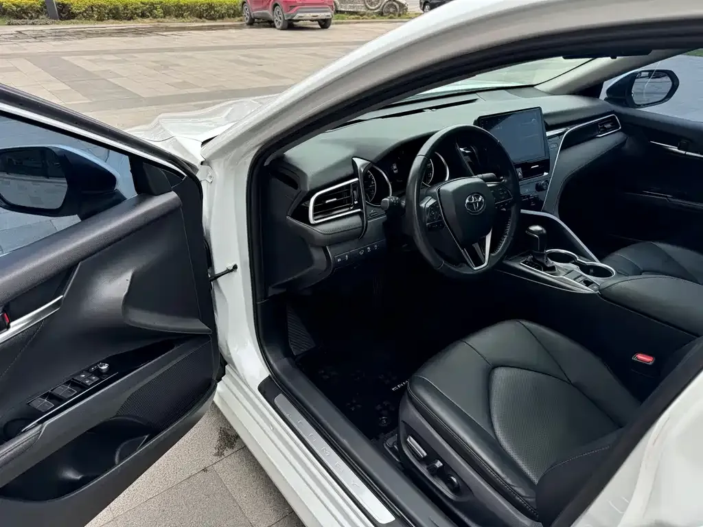Toyota Camry 2022 из CN, фото 6
