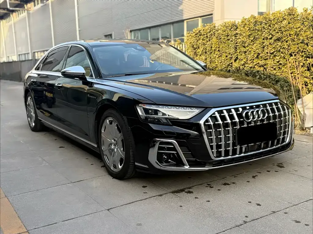 Audi A8 2023 из CN, фото 4