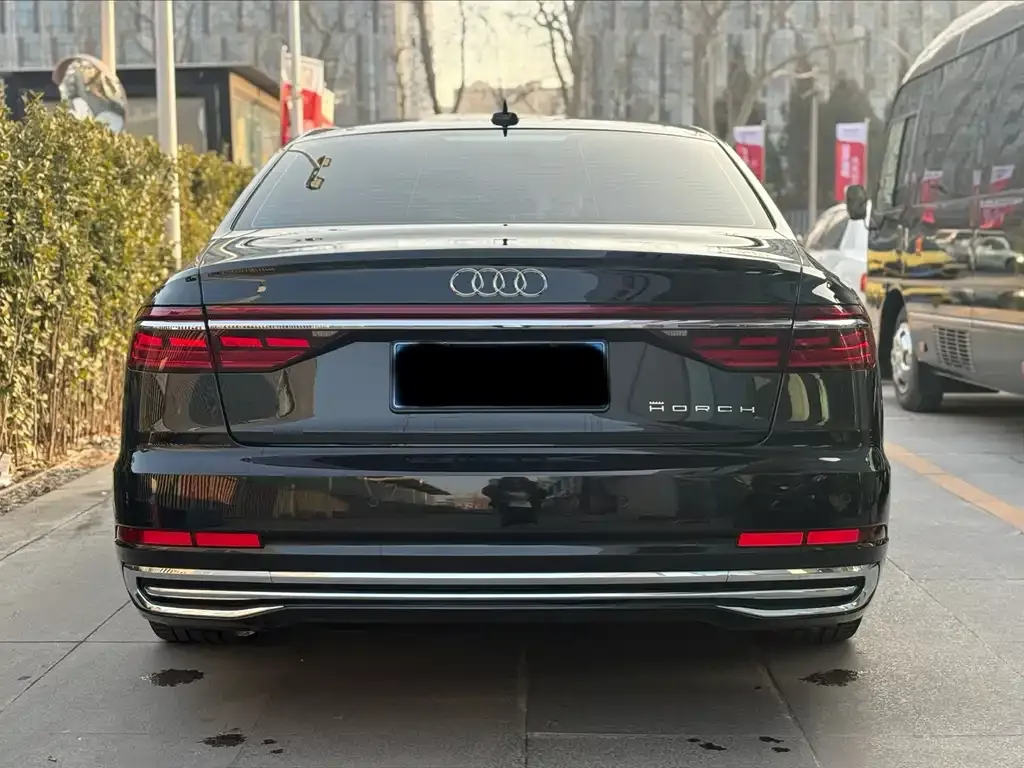 Audi A8 2023 из CN, фото 8