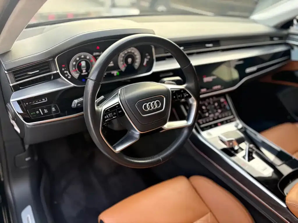 Audi A8 2023 из CN, фото 2
