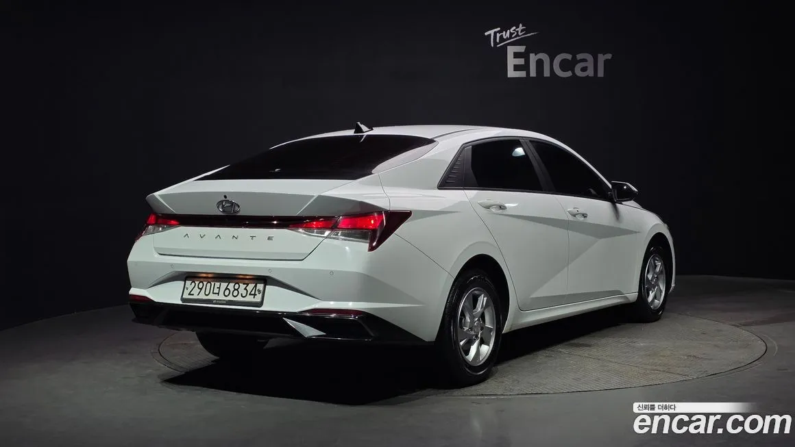 Hyundai AVANTE — фото 2