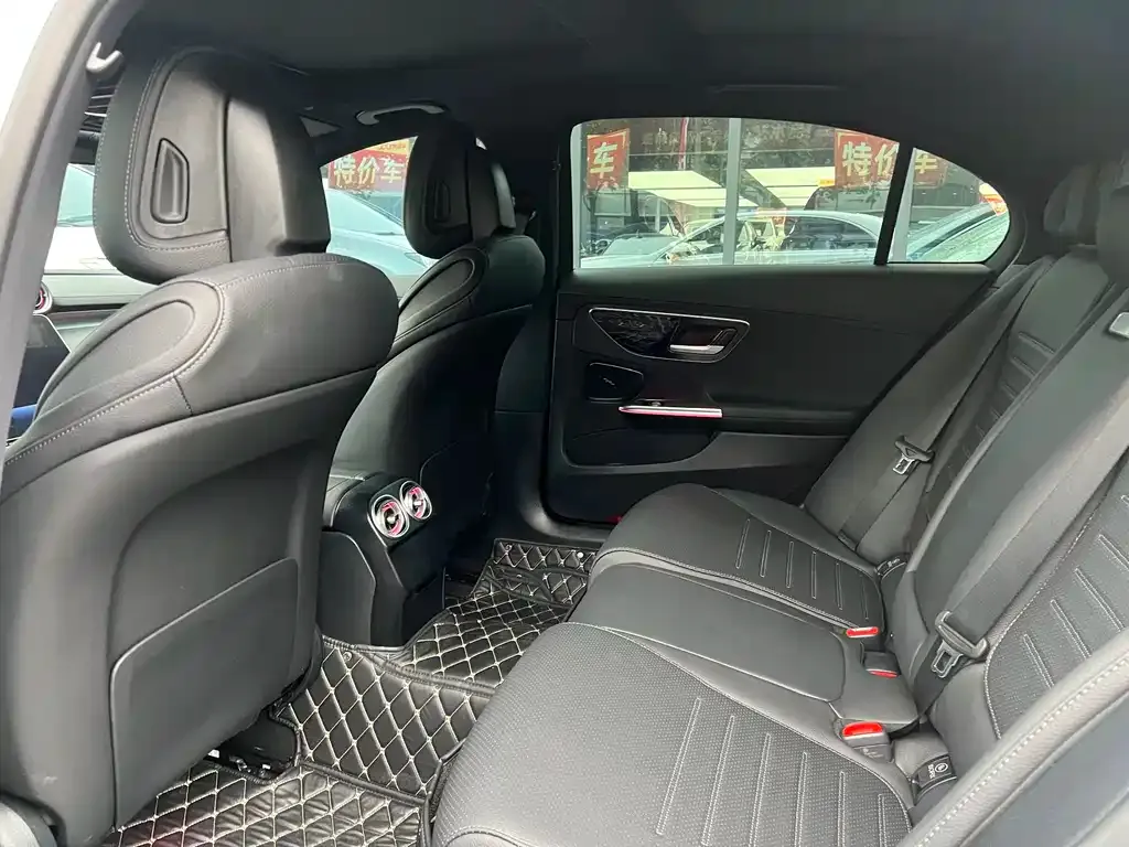 Mercedes-Benz C-Class 2023 из CN, фото 3