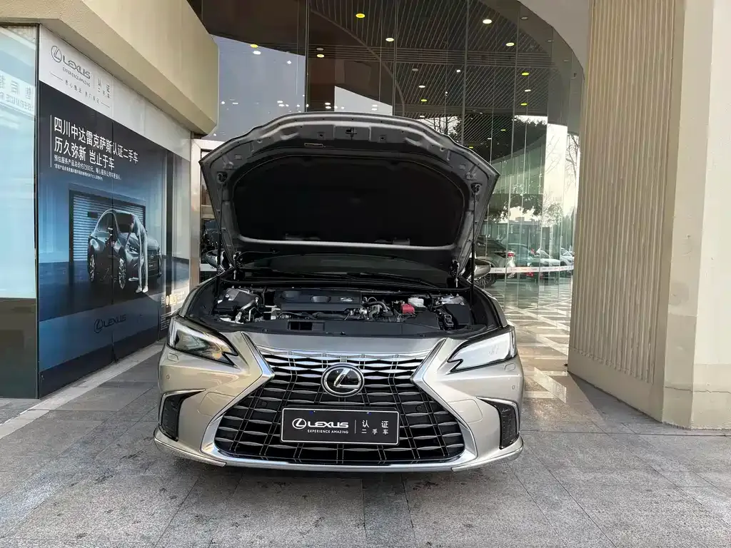 Lexus ES 2025 из CN, фото 7