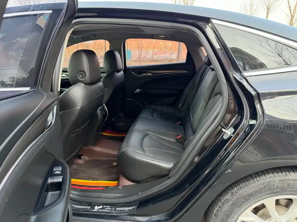 Buick LaCrosse 2021 из CN, фото 2
