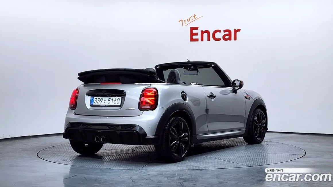 Mini Cooper Convertible — фото 3