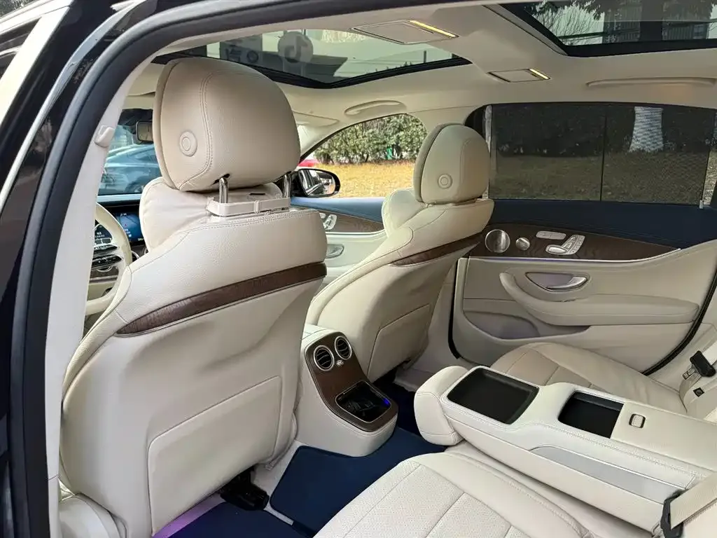 Mercedes-Benz E-Class 2022 из CN, фото 9