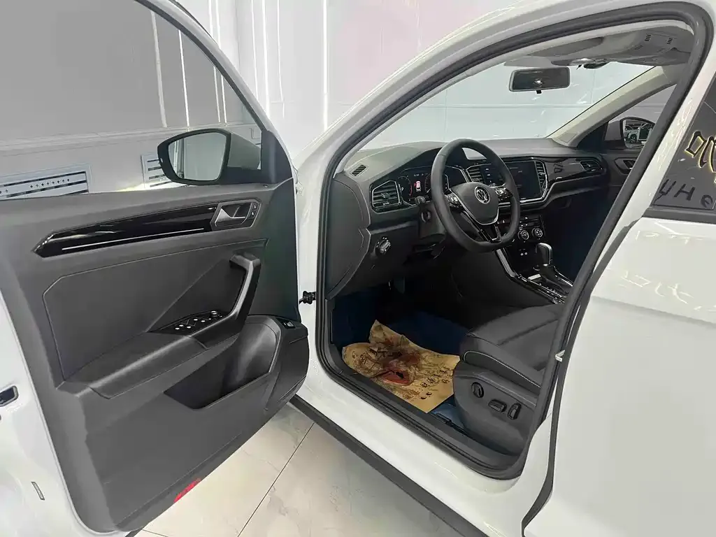 Volkswagen T-Roc 2022 из CN, фото 10