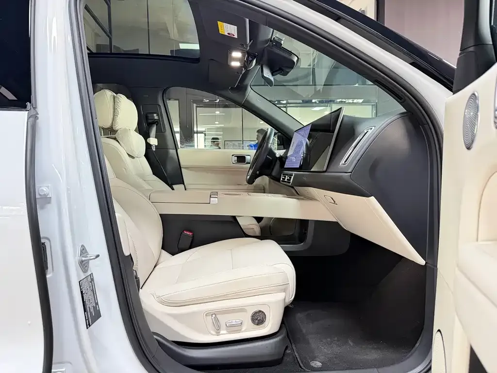 Li Auto L6 2024 из CN, фото 7