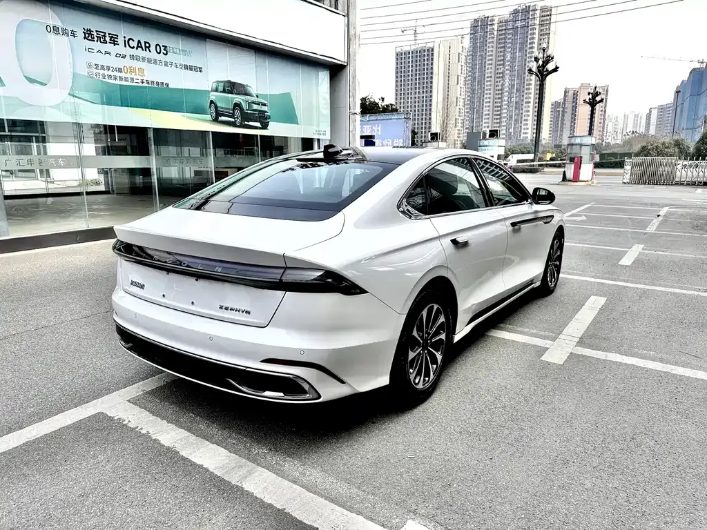 Lincoln Z 2024 из CN, фото 6