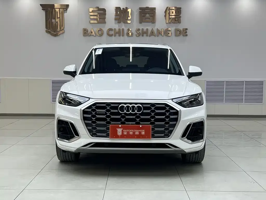 Audi Q5L 2021 из CN, фото 2