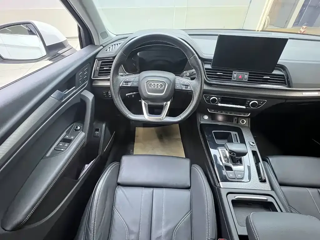 Audi Q5L 2021 из CN, фото 6