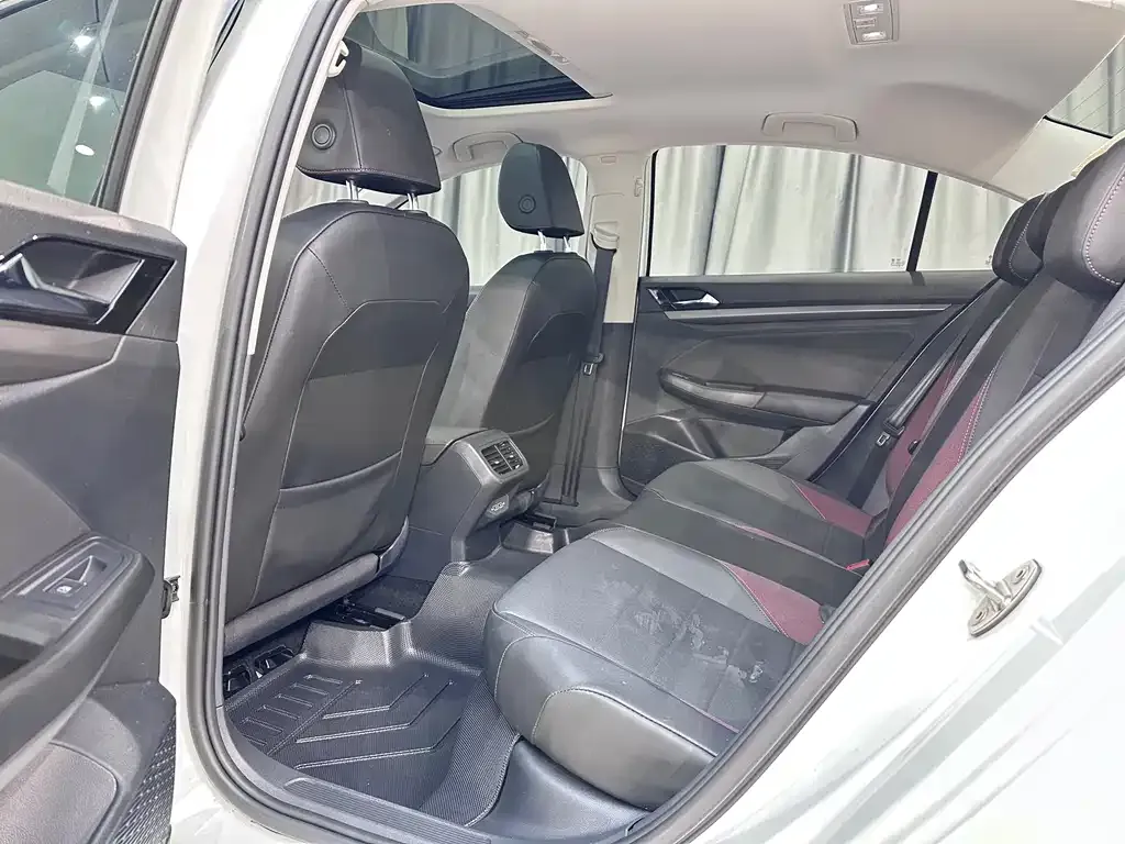 Volkswagen Bora 2022 из CN, фото 5