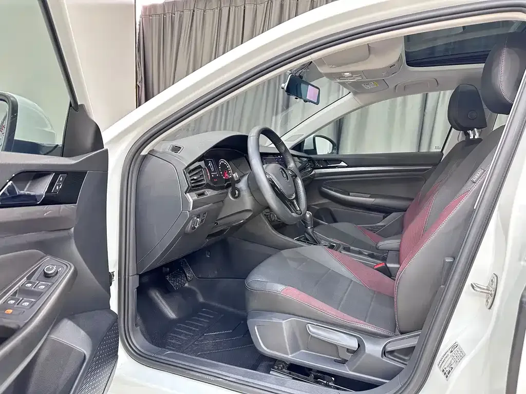 Volkswagen Bora 2022 из CN, фото 9