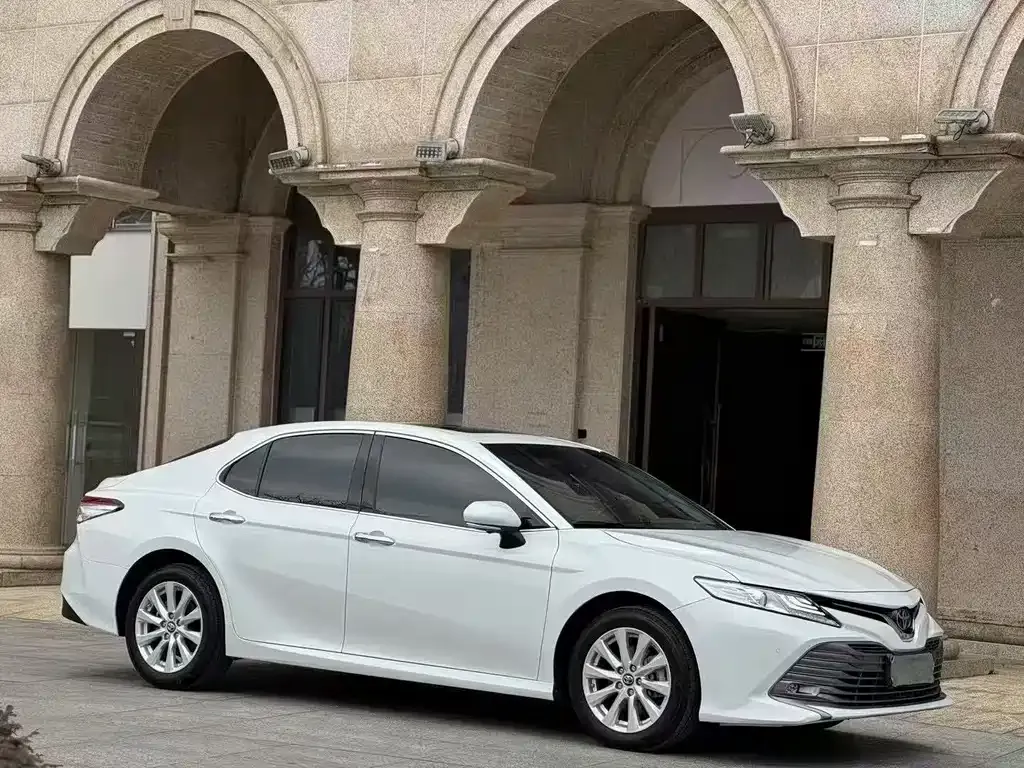 Toyota Camry 2021 из CN, фото 3