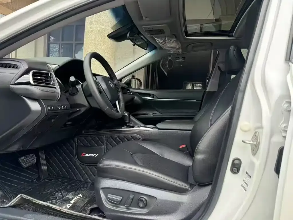 Toyota Camry 2021 из CN, фото 7