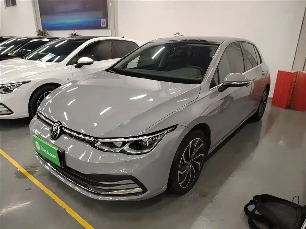 Volkswagen Golf 2022 из CN, фото 1
