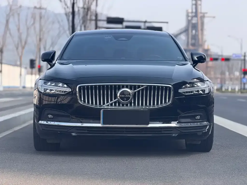 Volvo S90 — фото 7