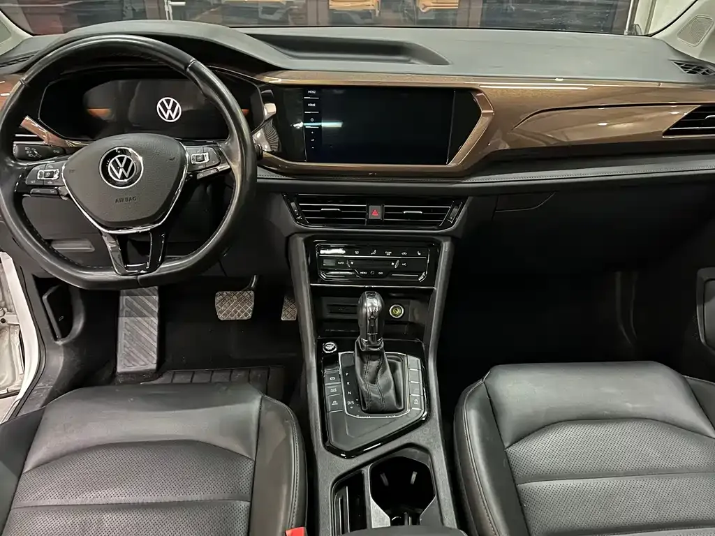 Volkswagen Tharu 2022 из CN, фото 5