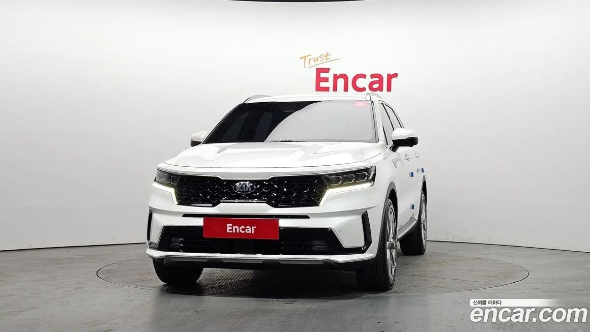 Kia Sorento — фото 8