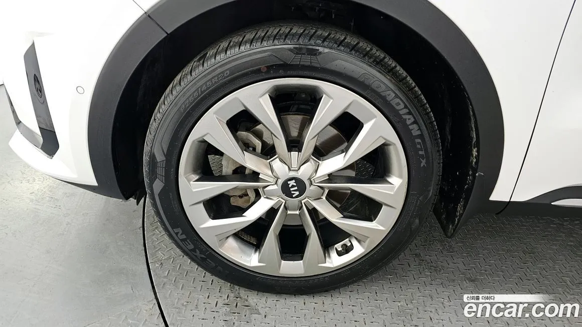 Kia Sorento — фото 7