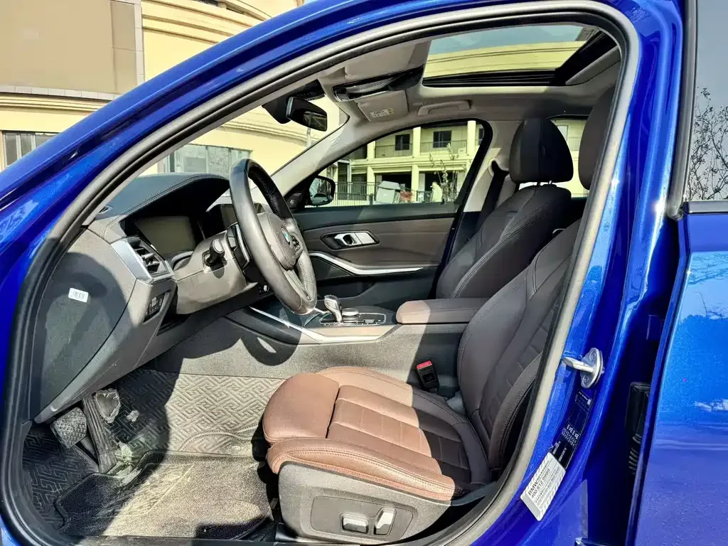 BMW 3 Series 2021 из CN, фото 4
