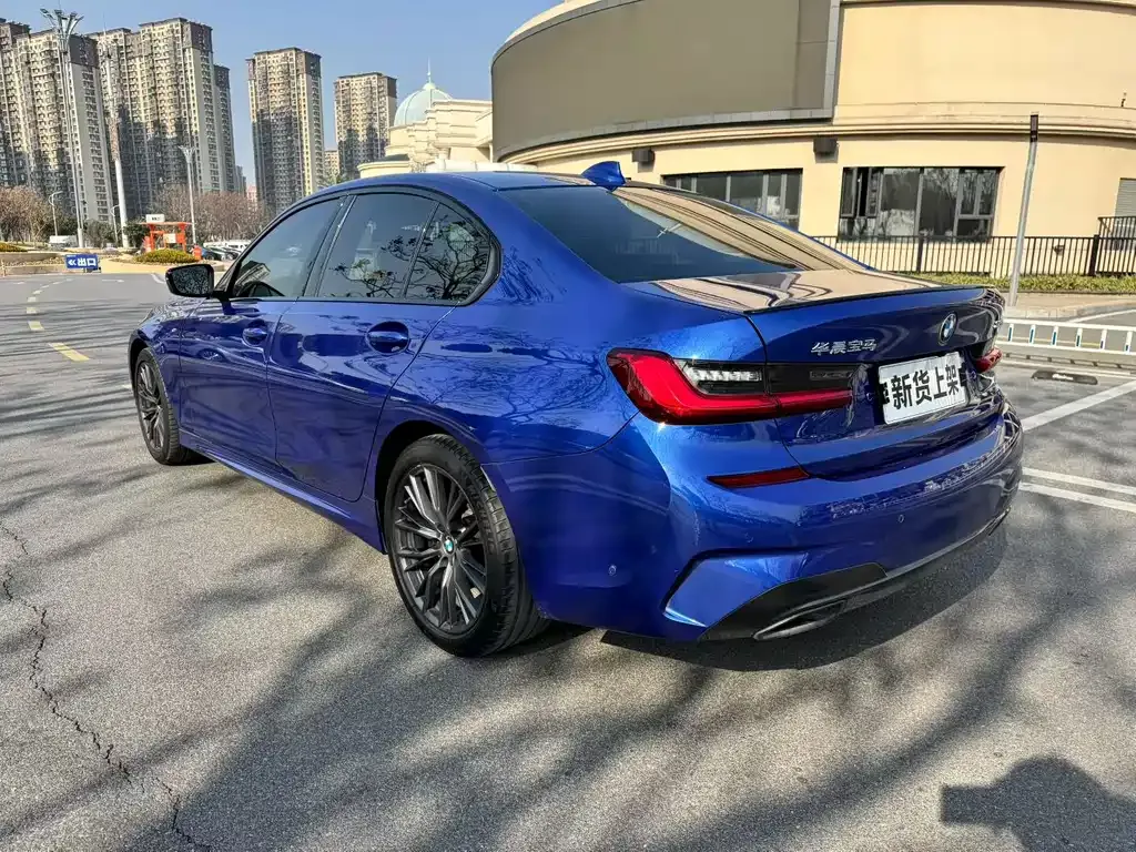 BMW 3 Series 2021 из CN, фото 2
