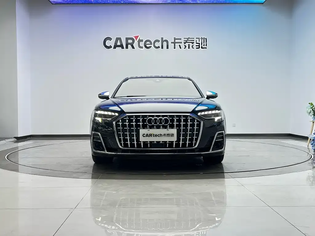 Audi A8 — фото 6
