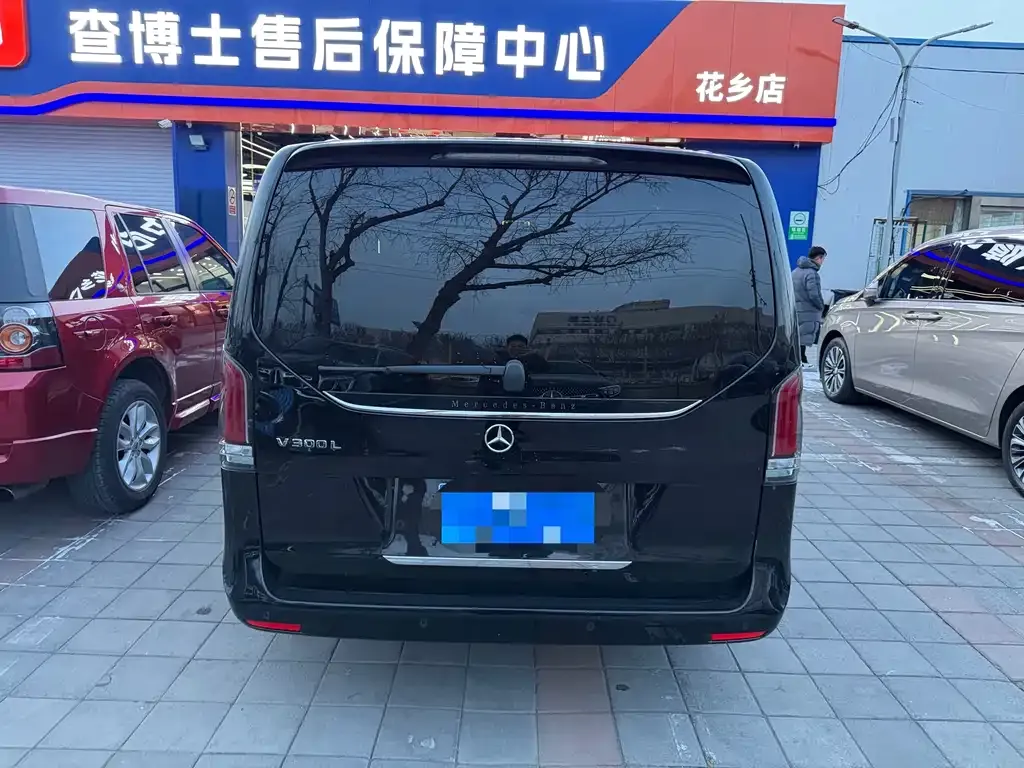 Mercedes-Benz V-Class — фото 6