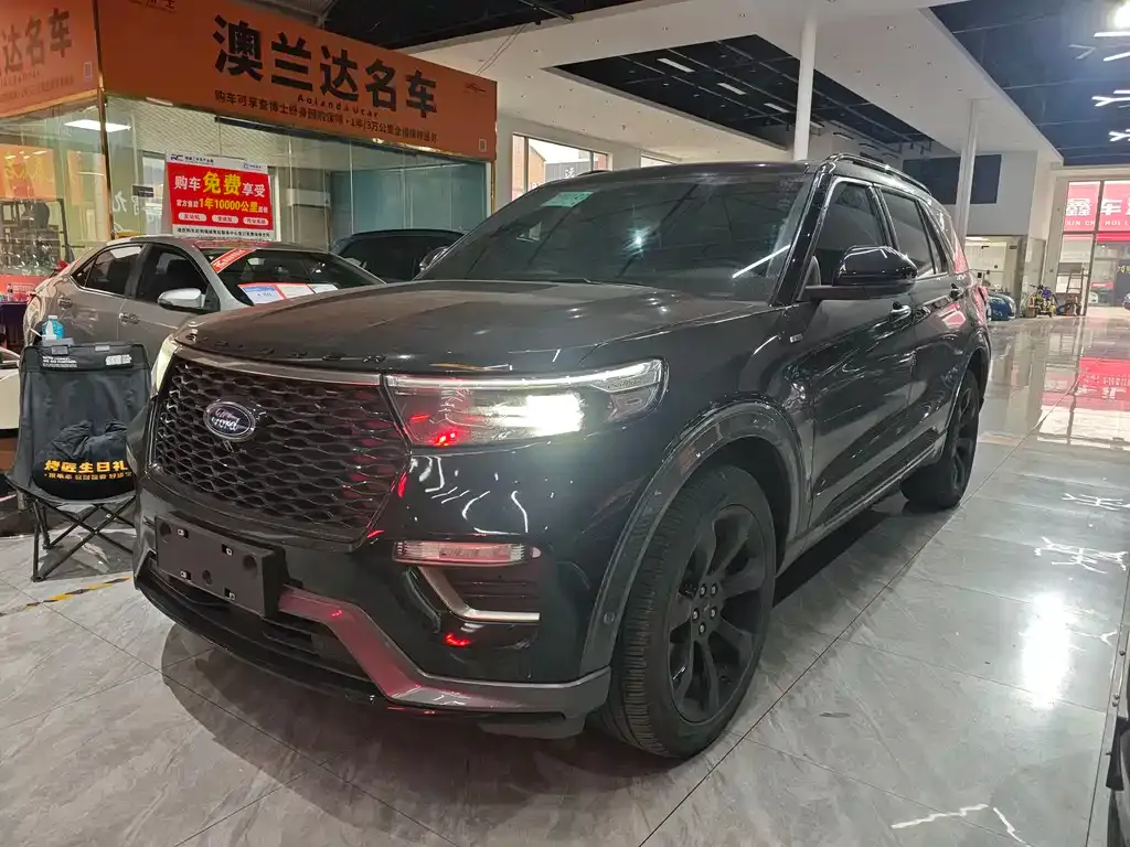 Ford Explorer 2021 из CN, фото 1