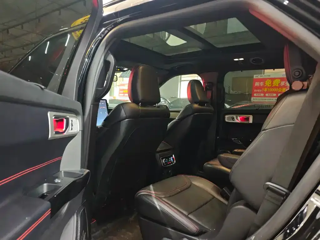 Ford Explorer 2021 из CN, фото 9