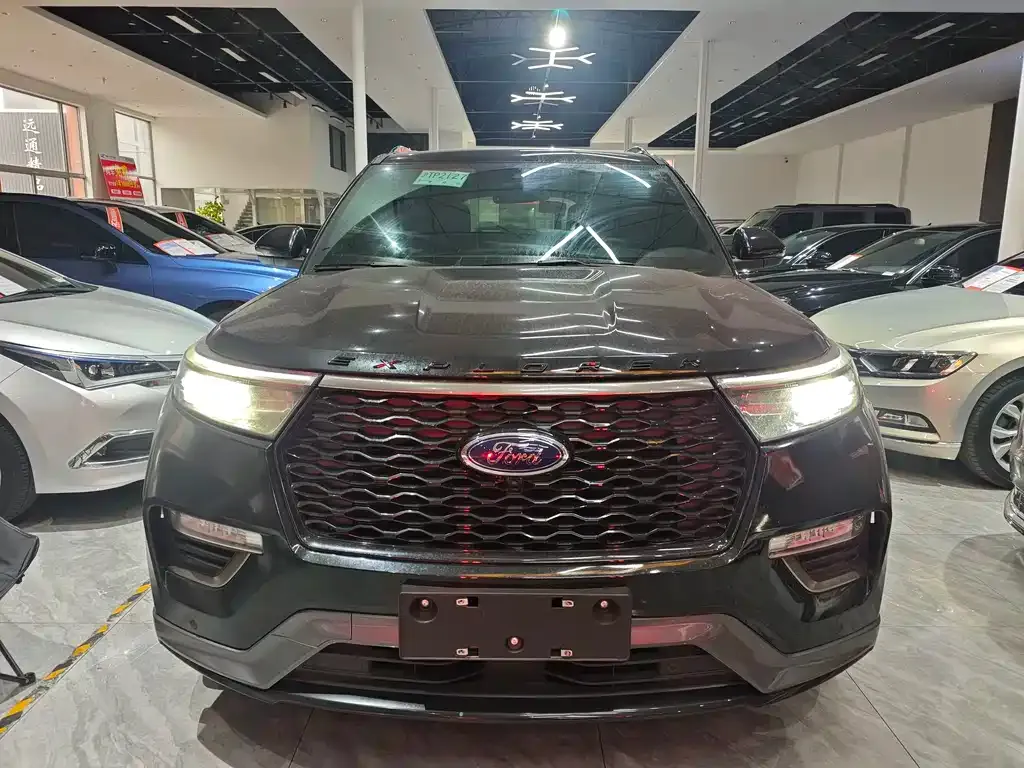 Ford Explorer 2021 из CN, фото 3