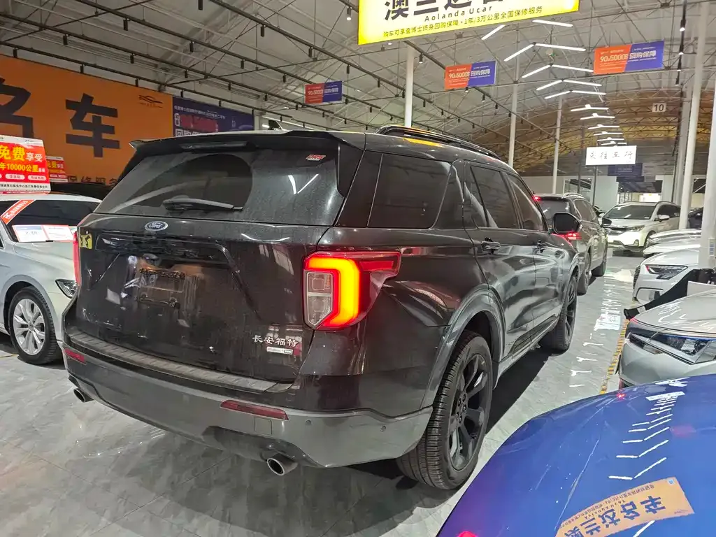 Ford Explorer 2021 из CN, фото 5