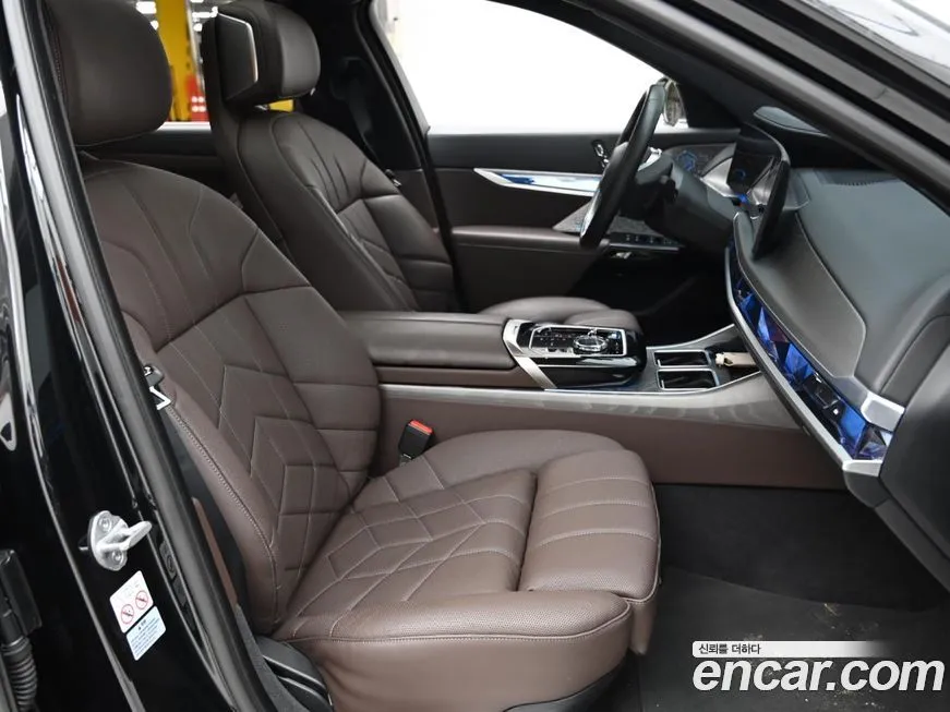 BMW i7 2023 из KR, фото 10