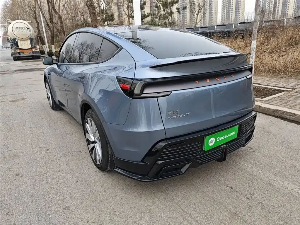 Tesla Model Y 2025 из CN, фото 4