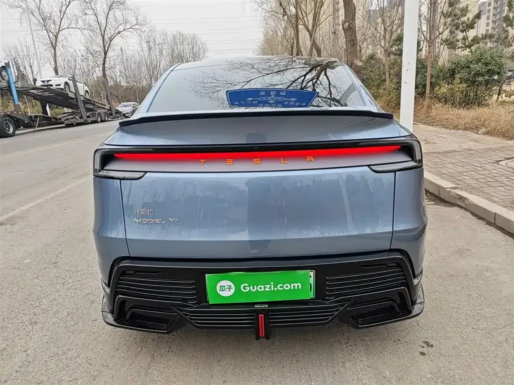 Tesla Model Y 2025 из CN, фото 2