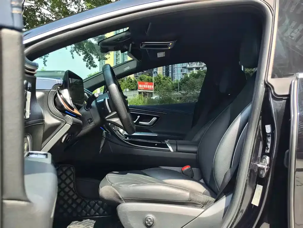 Mercedes-Benz EQE 2023 из CN, фото 3