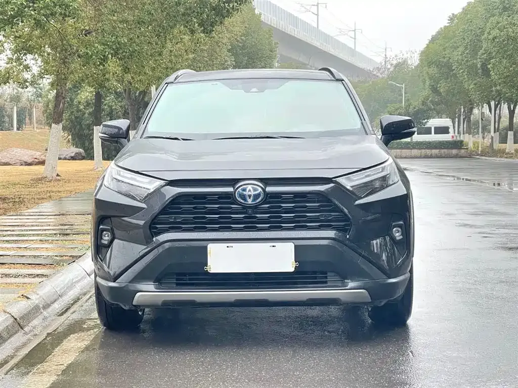 Toyota RAV4 2025 из CN, фото 5